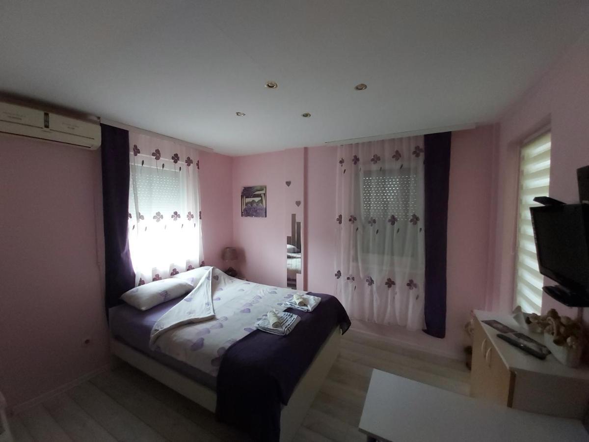 Keti 1 Apartamento Belgrado Exterior foto